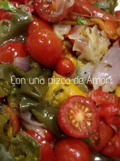 Una foto de Ensalada criolla tibia