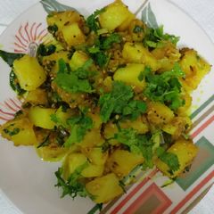 A picture of Suki bhaji (potato sabji).