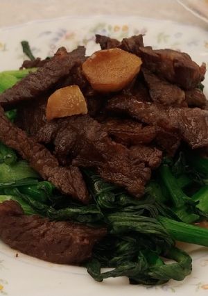 A picture of 薄荷牛肉炒菜 (Maggi Beef).