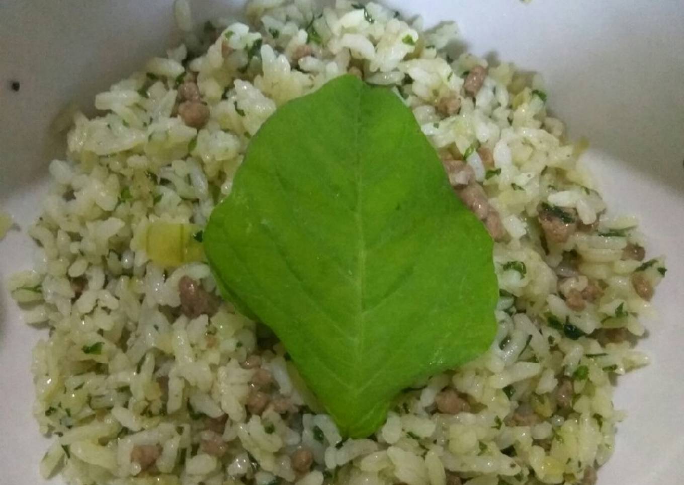 Nasi Goreng Bayam dengan Daging Cincang