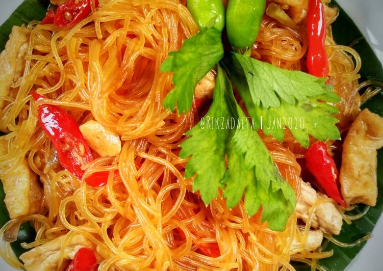 Langkah Mudah untuk Menyiapkan Bihun Tahu Bumbu Kecap Lezat