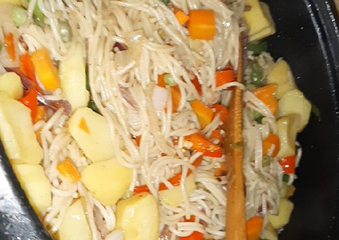 Stir fried spaghetti