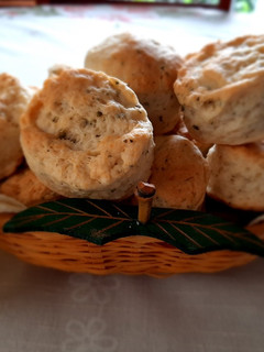 Una foto de Scones de orégano