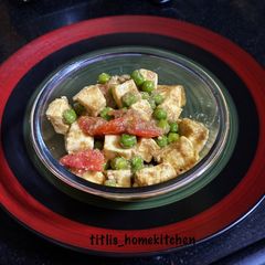 A picture of Three Color Matar Paneer.