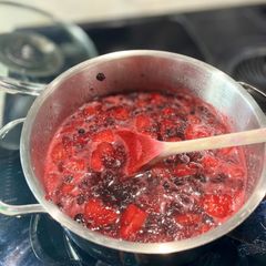 🍓Berries & strawberries compote for Valentine's pies ❤️ A picture of 🍓Berries & strawberries compote for Valentine's pies ❤️.