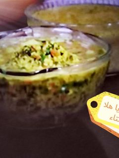 صورة لوصفة شوربة خضار على ايدامها