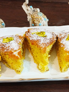 عکسی از دستور کیک مواج زعفرونی