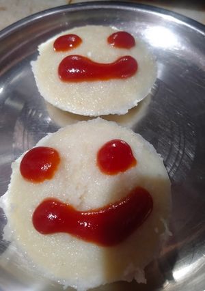 A picture of Idli.