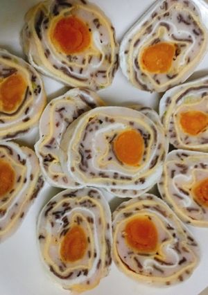 Hình của món Trứng cuộn giò sống.