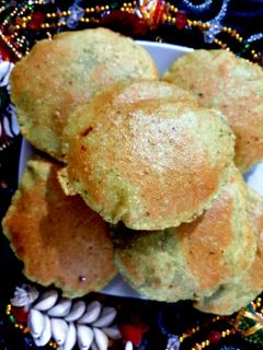धनिया चटनी पूरी (dhaniya chutney puri) रेसिपी मुख्य फोटो