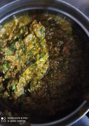 A picture of Coriander chutney.