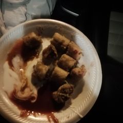 A picture of Cream spring rolls.