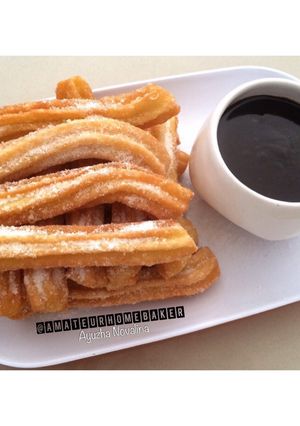 Foto resep Homemade Churros with Chocolate Dipping Sauce