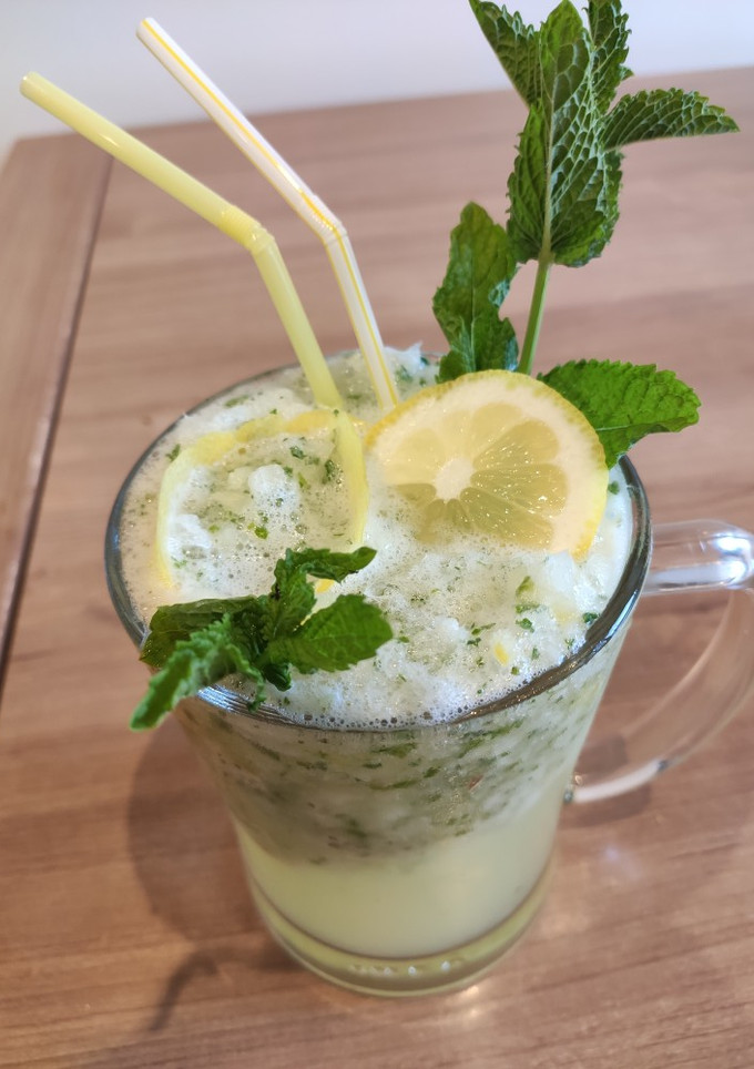 Una foto de Mojito sin (sin alcohol, sin azúcar, sin soda)