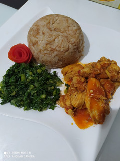 A picture of Rice with peanut butter.