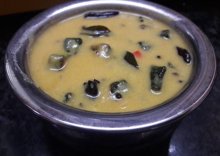 Step-by-Step Guide to Make Speedy Gujarati bhindi kadhi