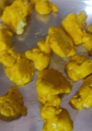 A picture of Gobhi ke pakore.