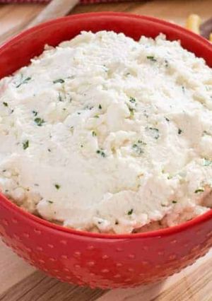 A picture of High protein lasagna filling.