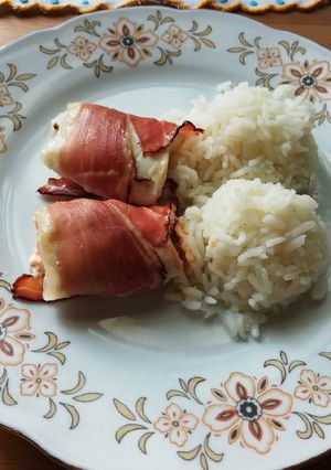 Feketeerdő sonkába tekert krémsajtos csirke recept fotója