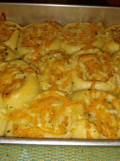 A picture of Cheesy Garlic and Herb Rolls.