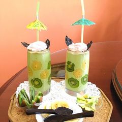 Avocado Smoothie with condensed milk #chocolateSpoon#Photographychallenge A picture of Avocado Smoothie with condensed milk #chocolateSpoon#Photographychallenge.