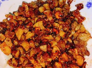 Hình của món Tóp mỡ kho quẹt.