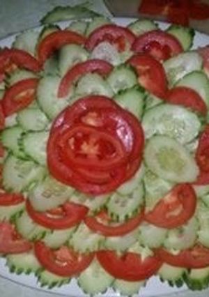Hình của món Salat cà chua dưa chuột.