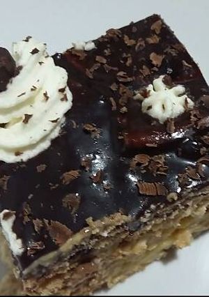 Foto principal de Tarta de galletas con flan y nata