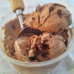 A picture of Chocolate and peanut butter homemade ice cream.