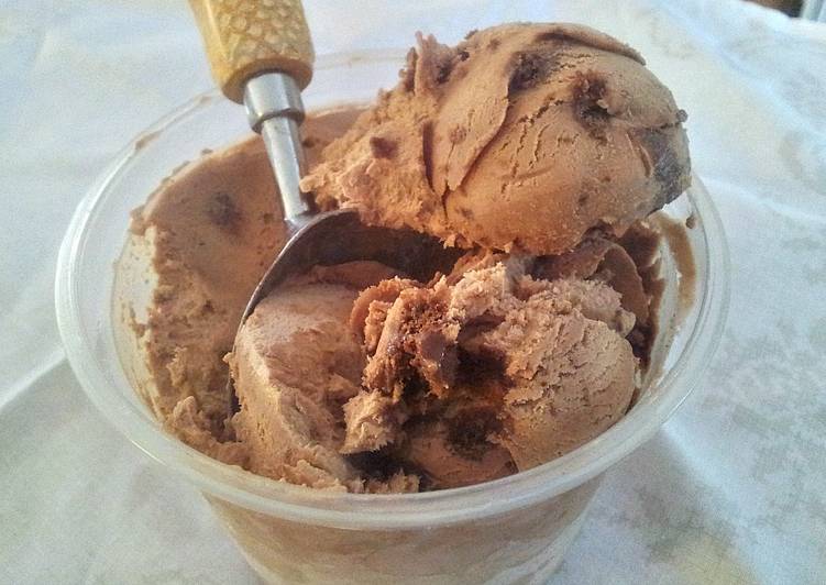How to Prepare Homemade Chocolate and peanut butter homemade ice cream