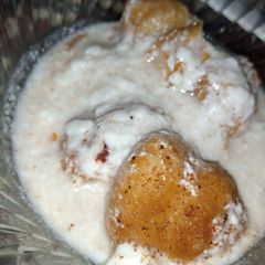 A picture of Dahi phulki.