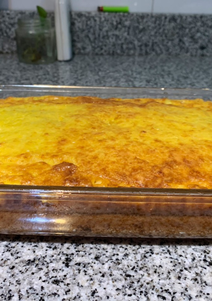 Una foto de Chipa Guazú (Tarta de Choclo)