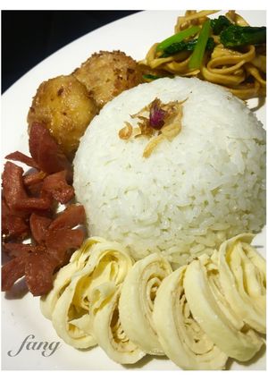 Foto resep Nasi Uduk simple & kilat pake magic com