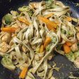 Pasta de espinaca con Vegetales y pollo
