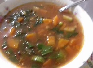 Una foto de Sopa de verduras chamoy para chicos