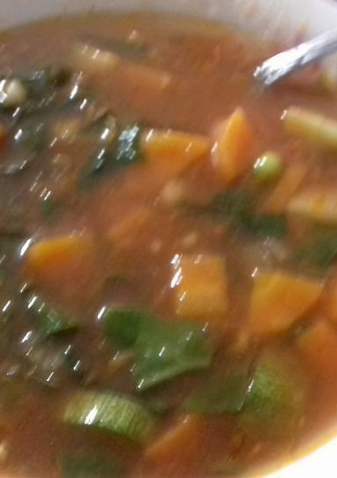 Una foto de Sopa de verduras chamoy para chicos