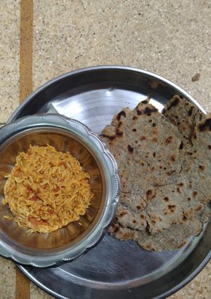 सेव टमाटर की सब्जी (sev tamatar ki sabzi recipe in Hindi) रेसिपी मुख्य फोटो