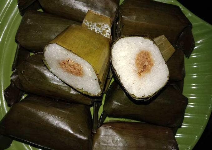 Lemper abon sapi