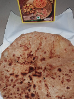 आलू का पराठा (Aloo ka paratha recipe in hindi) रेसिपी मुख्य फोटो