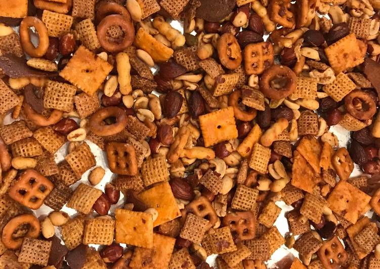 Recipe of Award-winning Chex Mix - Carolina Reaper Style