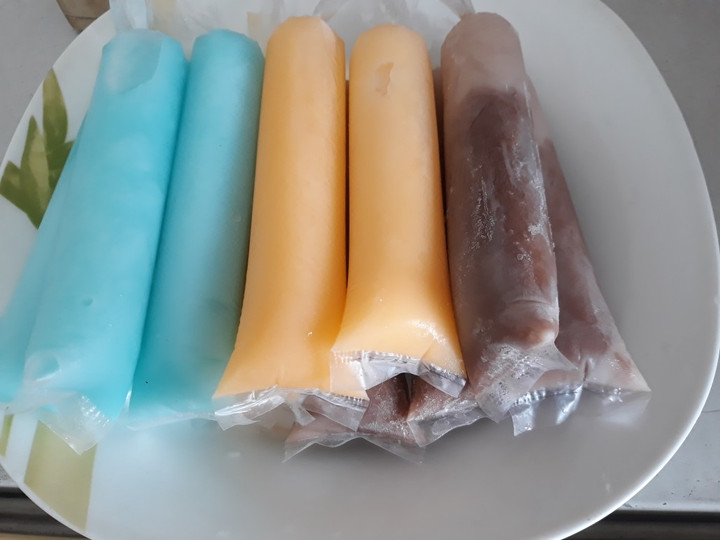 Langkah Mudah untuk Menyiapkan Es lilin pop ice yang Sempurna
