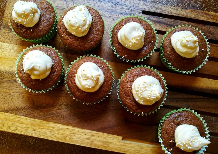 Cupcakes de calabacín con frosting de queso y limón