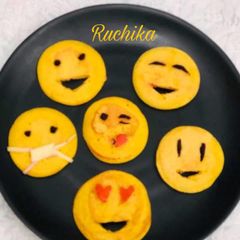 A picture of Mini Moong cheela Bites.