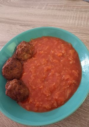 Paradicsomos káposzta, fasírttal recept fotója