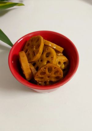 Hình của món CỦ SEN MUỐI (VỊ WASABI – mù tạt).