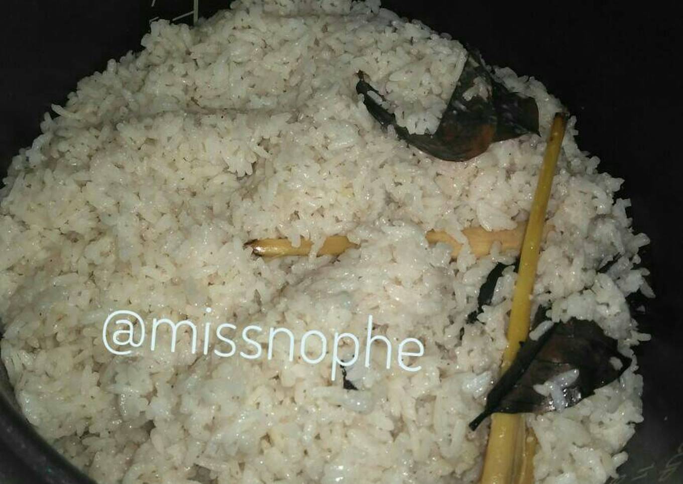 Nasi uduk ricecooker praktis