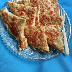 A picture of Vegetables egg slice.