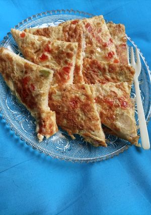 A picture of Vegetables egg slice.