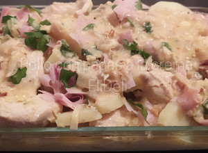 Una foto de Pollo con papas a la crema