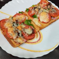 A picture of Wheat Bread Pizza.